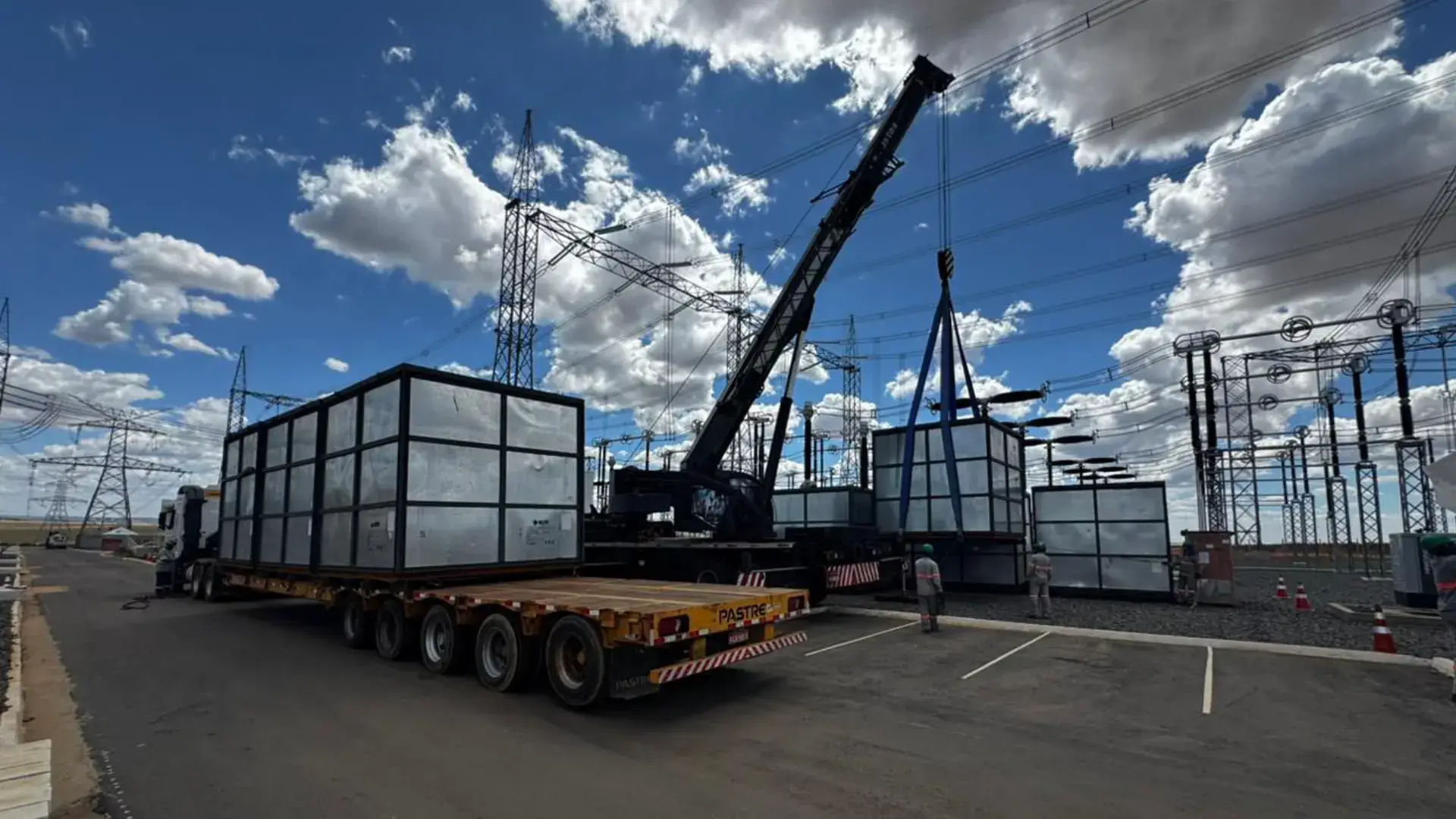 Içamento em Subestações Elétricas: Precisão e Segurança na Movimentação de Cargas